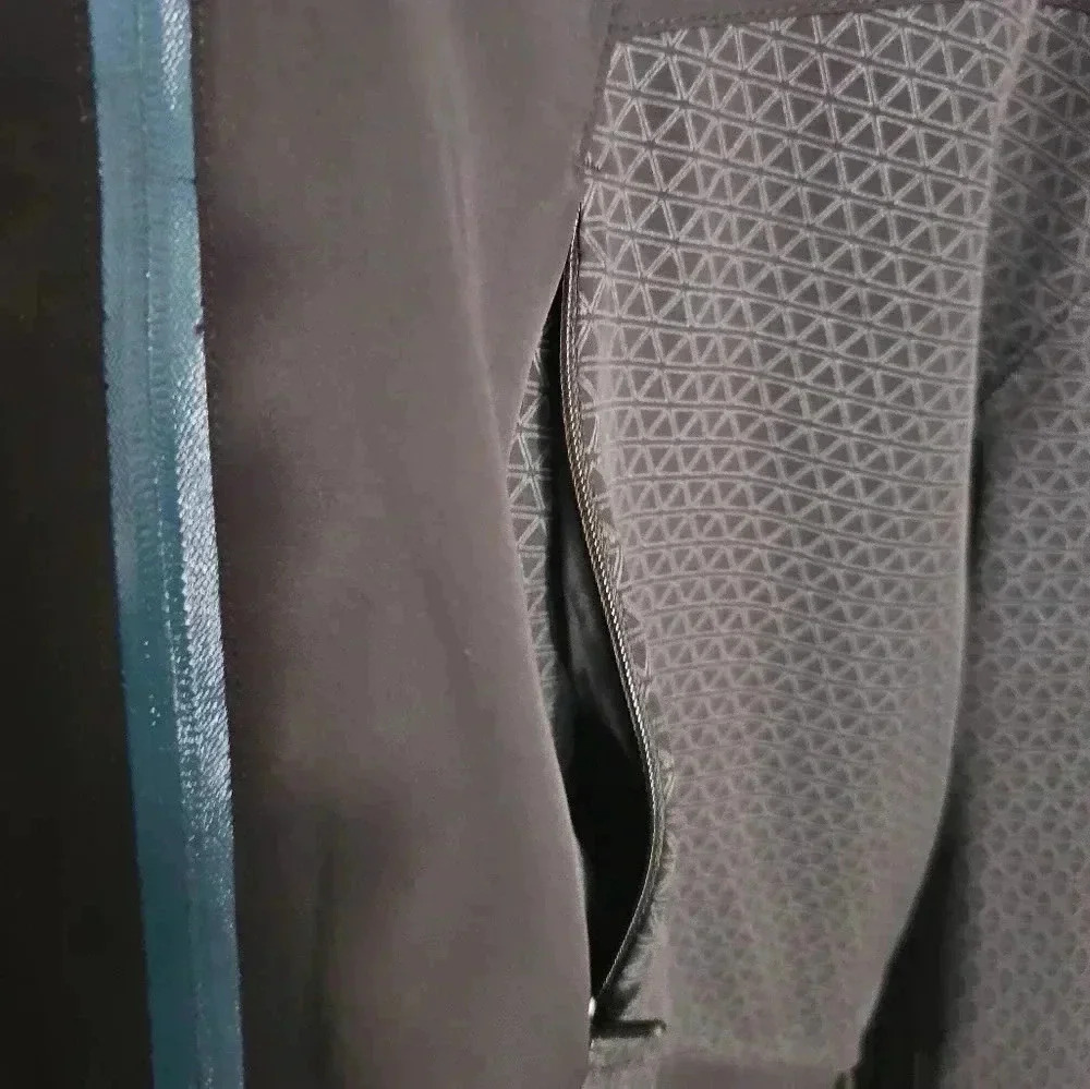 EA7 EMPORIO ARMANI Jacket XXL - Picture 9 of 13